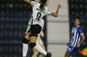 Jhenifffer durante partida entre Corinthians e Ava Kindermann pelo Brasileiro Feminino