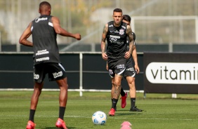 Luan finaliza treino para duelo entre Corinthians e Athletico-PR
