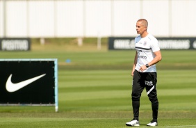 Tcnico Sylvinho finaliza treino para duelo entre Corinthians e Athletico-PR