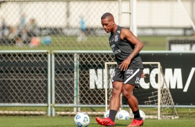 Xavier finaliza treino para duelo entre Corinthians e Athletico-PR