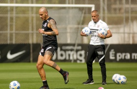 Fbio Santos e Sylvinho durante atividades no CT Dr. Joaquim Grava