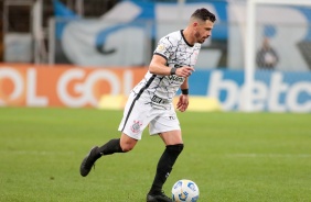 Giuliano durante partida entre Corinthians e Grmio, pelo Campeonato Brasileiro