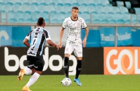 Joo Victor durante partida entre Corinthians e Grmio, pelo Campeonato Brasileiro