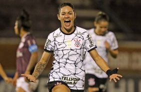 Gabi Zanotti na semifinal entre Corinthians e Ferroviria, pelo Brasileiro Feminino