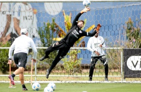 Caque Frana durante treinamento do Corinthians no CT Joaquim Grava