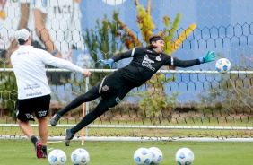 Cssio durante treino do Corinthians no CT Joaquim Grava