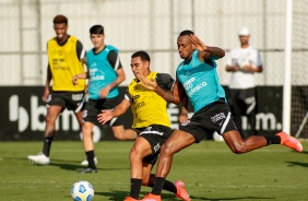 Du Queiroz e Raul Gustavo segue treinando forte no CT Joaquim Grava no dia do aniversrio do Timo