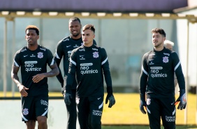 Jogadores do Corinthians segue treinando forte no CT Joaquim Grava no dia do aniversrio do clube