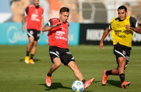 Mosquito e Du segue treinando forte no CT Joaquim Grava no dia do aniversrio do Corinthians