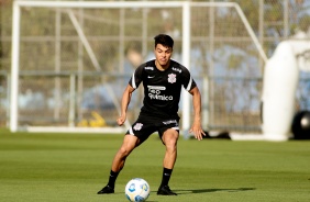 Roni durante treino do Corinthians no CT Joaquim Grava