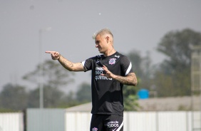 Roger Guedes em mais um dia de treinamentos no CT do Corinthians