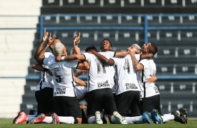 Corinthians goleia o Bahia pelo Campeonato Brasileiro Sub-20