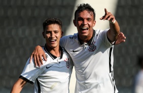 Corinthians goleia o Bahia pelo Campeonato Brasileiro Sub-20