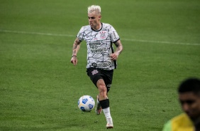 Guedes durante jogo entre Corinthians e Juventude na Neo Qumica Arena