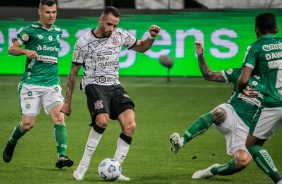 Renato Augusto durante jogo entre Corinthians e Juventude, pelo Brasileiro