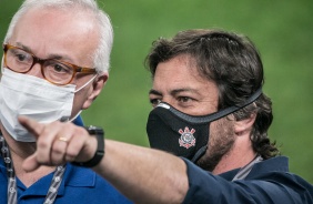 Roberto de Andrade e Duilio Monteiro estiveram presentes no jogo entre Corinthians e Juventude