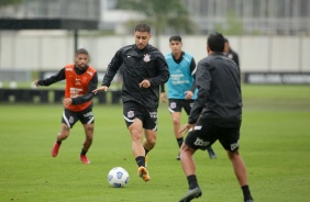 No CT Joaquim Grava, o Corinthians segue treinando de olho no prximo duelo pelo Brasileiro