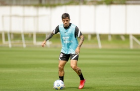 Lateral Fagner durante ltimo treino do Corinthians para jogo do incio do returno do Brasileiro