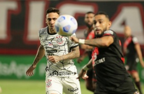 Mosquito durante empate entre Corinthians e Atltico-GO, pelo Campeonato Brasileiro