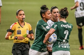 Zanotti durante partida entre Corinthians e Palmeiras, pelo Brasileiro Feminino