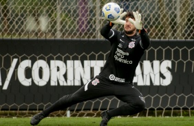 Caque Frana durante tarde de treinos do Corinthians no CT Joaquim Grava