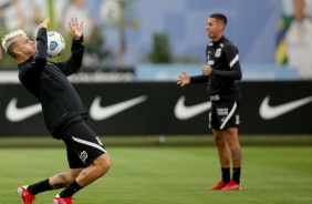 Róger Guedes durante tarde de treinos do Corinthians no CT Joaquim Grava