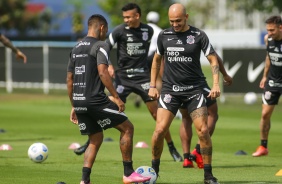 Fbio Santos participa de ltimo treino do Corinthians para duelo diante o Amrica-MG