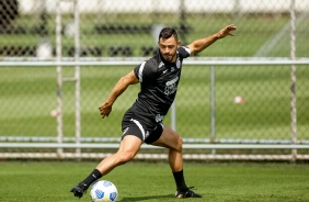 Giuliano participa de ltimo treino do Corinthians para duelo diante o Amrica-MG