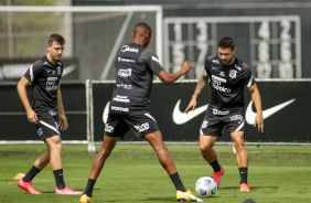 Piton e Joo Pedro participam de ltimo treino do Corinthians para duelo diante o Amrica-MG