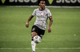 Willian durante partida entre Corinthians e América-MG, pelo Brasileiro, na Neo Química Arena