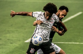 Willian durante partida entre Corinthians e América-MG, pelo Brasileiro, na Neo Química Arena