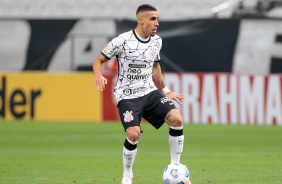 Volante Gabriel atuando no jogo entre Corinthians e Amrica-MG, pelo Campeonato Brasileiro