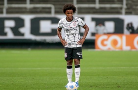 Willian atuando no jogo entre Corinthians e Amrica-MG, pelo Campeonato Brasileiro