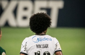 Willian fez sua estreia no jogo entre Corinthians e América-MG, pelo Brasileirão