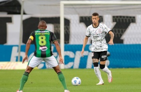 Zagueiro Joo Victor durante jogo entre Corinthians e Amrica-MG, na Neo Qumica Arena