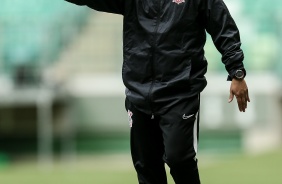 Arthur Elias comandou o empate entre Corinthians e Palmeiras pelo Campeonato Paulista Feminino