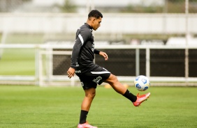 Du Queiroz no treinamento do Corinthians, no CT Dr. Joaquim Grava