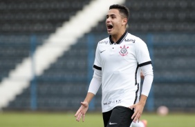 Thomas Argentino comemorando seu gol no jogo entre Corinthians e Juventus, pelo Paulista Sub-20