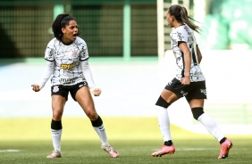 Yasmin e Diany no jogo entre Corinthians e Palmeiras, pelo Campeonato Paulista Feminino