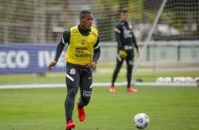 Volante Xavier durante treino preparatório para o Dérbi entre Corinthians e Palmeiras