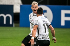 Rger Guedes anotou o primeiro tento do Corinthians no duelo contra o Palmeiras