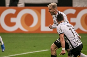 Rger Guedes anotou o primeiro tento do Corinthians no duelo contra o Palmeiras