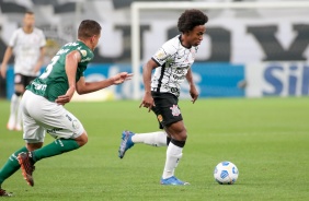 Willian no Drbi entre Corinthians e Palmeiras, pelo Brasileiro, na Neo Qumica Arena