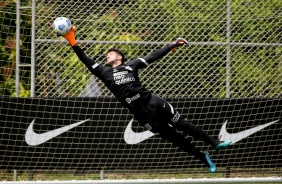 Caque Frana em mais um dia de treinamentos no CT do Corinthians