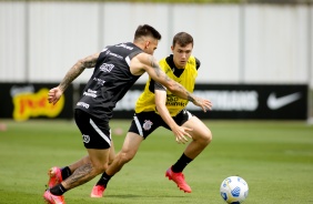 Gustavo Silva e Lucas Piton em mais um dia de treinamentos no CT do Corinthians