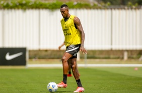 Raul Gustavo em mais um dia de treinamentos no CT do Corinthians