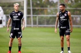 Rger e Renato em mais um dia de treinamentos no CT do Corinthians