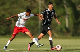 Cauã durante jogo entre Corinthians e Red Bull Bragantino, pelo Paulista Sub-20