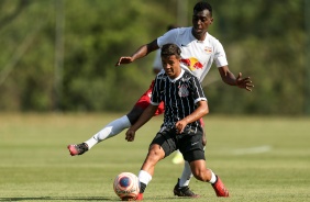 Pedrinho durante jogo entre Corinthians e Red Bull Bragantino, pelo Paulista Sub-20