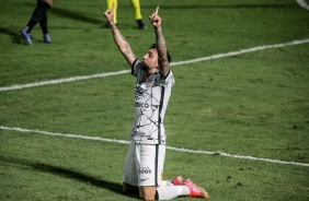 Mosquito comemora gol na partida entre Corinthians e Red Bull Bragantino, pelo Brasileiro